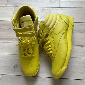 Reebok neon yellow shoes